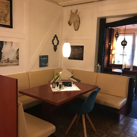 Franck Garni Hotel