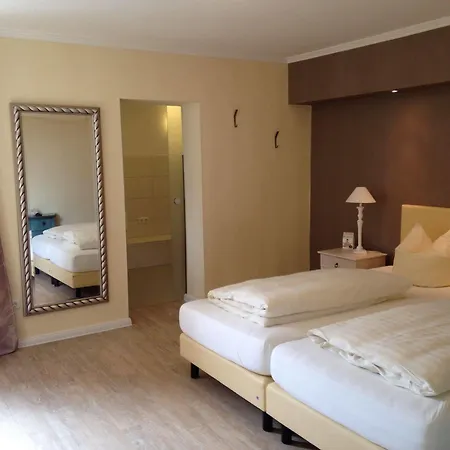 Otel Franck Garni 3*