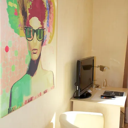 Otel Franck Garni 3*