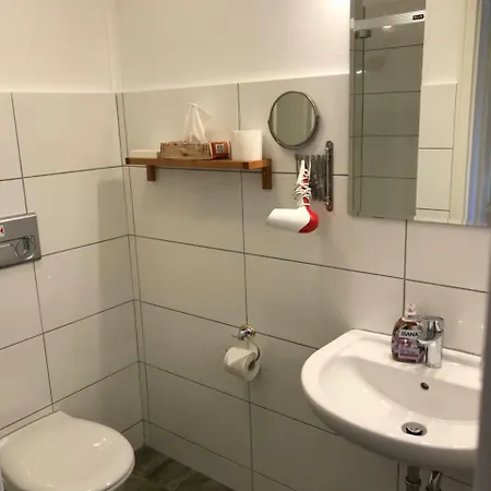 Franck Garni Hotel 3*