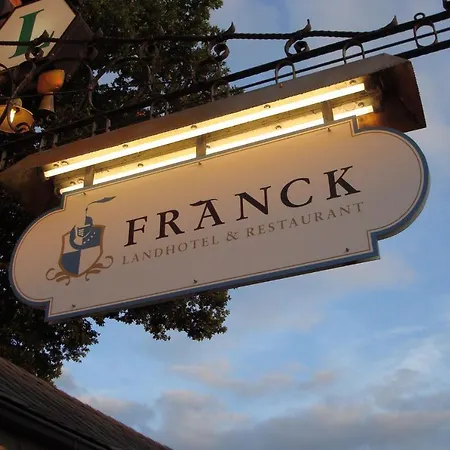 Franck Garni Hotel 3*