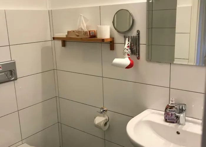 Franck Garni Hotel 3*